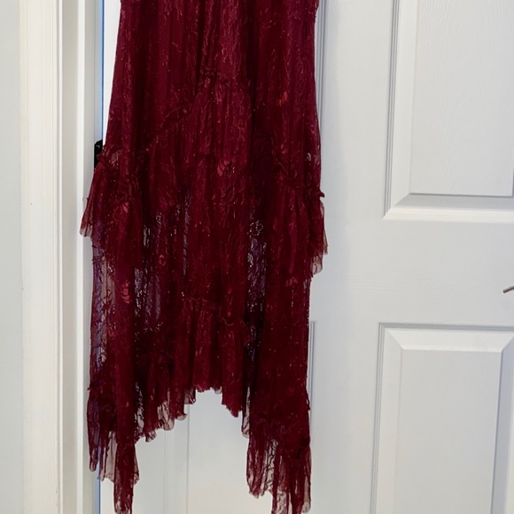 Asymmetrical lace dress brand new - Picture 2 of 5